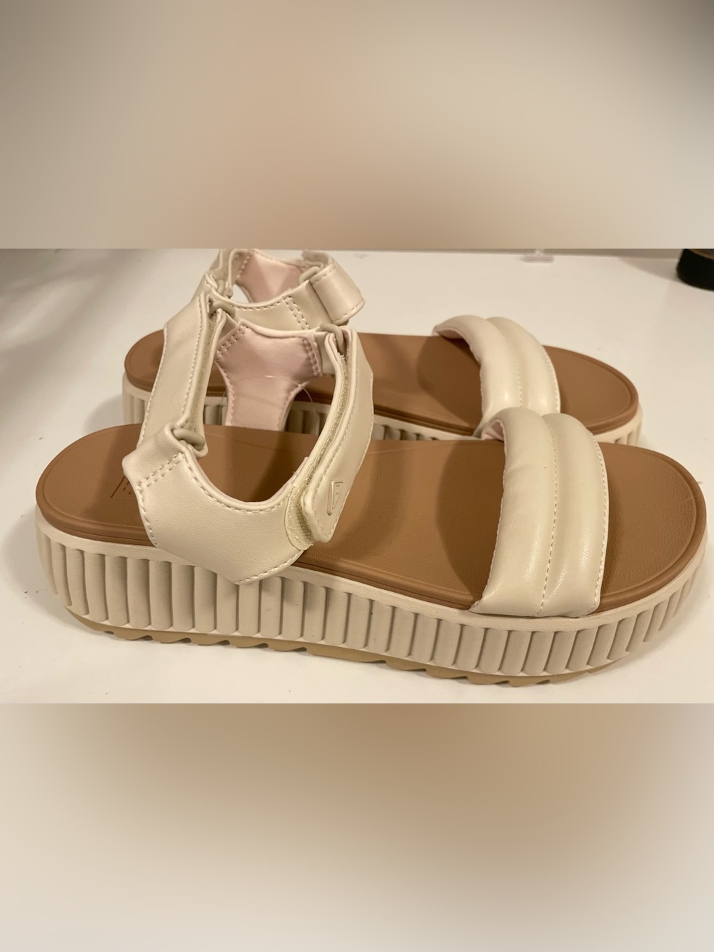 NWT Reef Vista Higher Raya Vintage Sandal